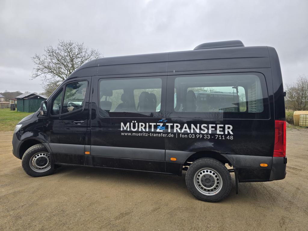 Müritz-Transfer Kleinbus für Patientenbeförderung und Seniorendienste